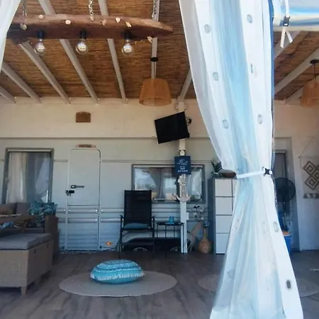 Campsite Caravana The Black Pearl